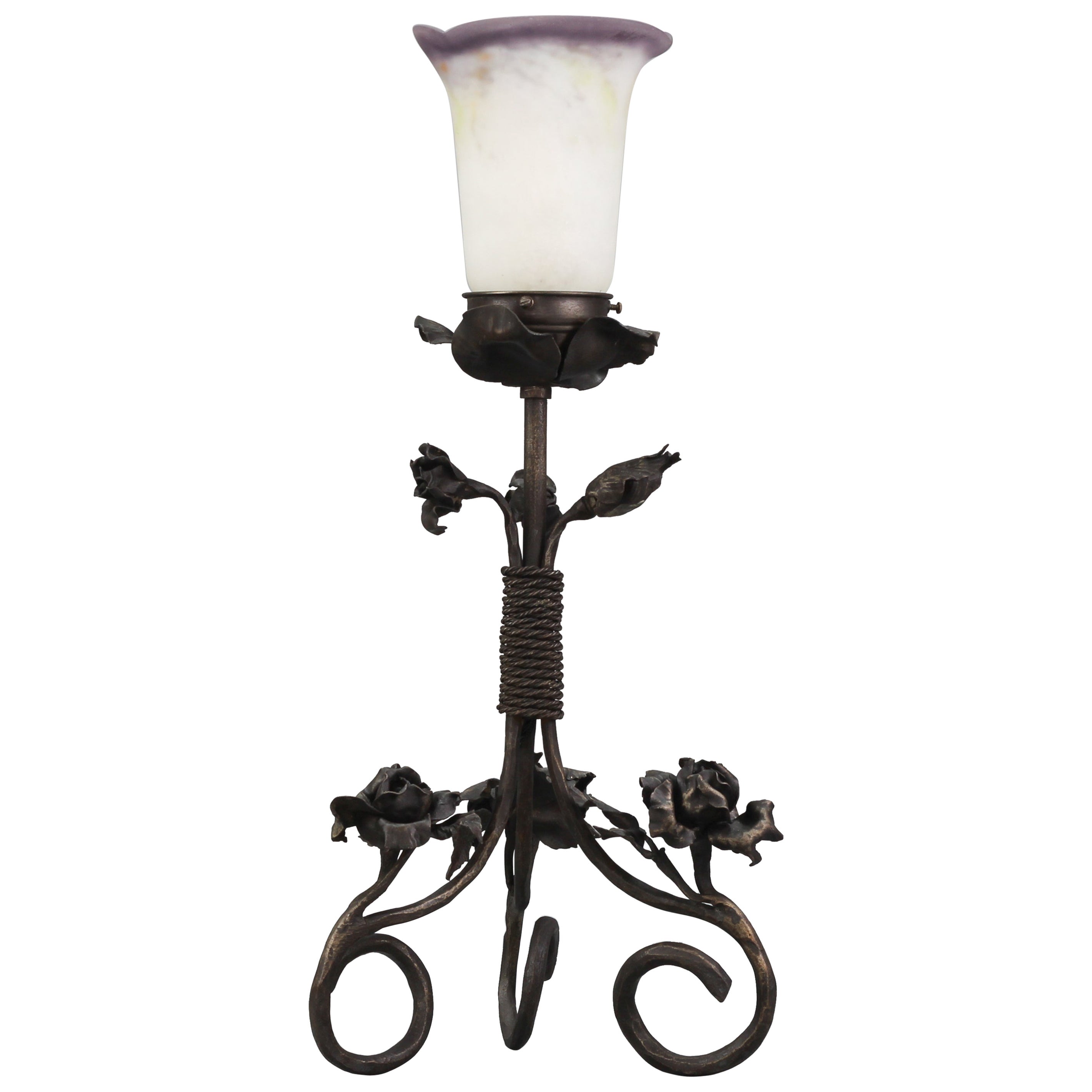 French Art Nouveau Wrought Iron and Pâte de Verre Glass Table Lamp with Roses For Sale