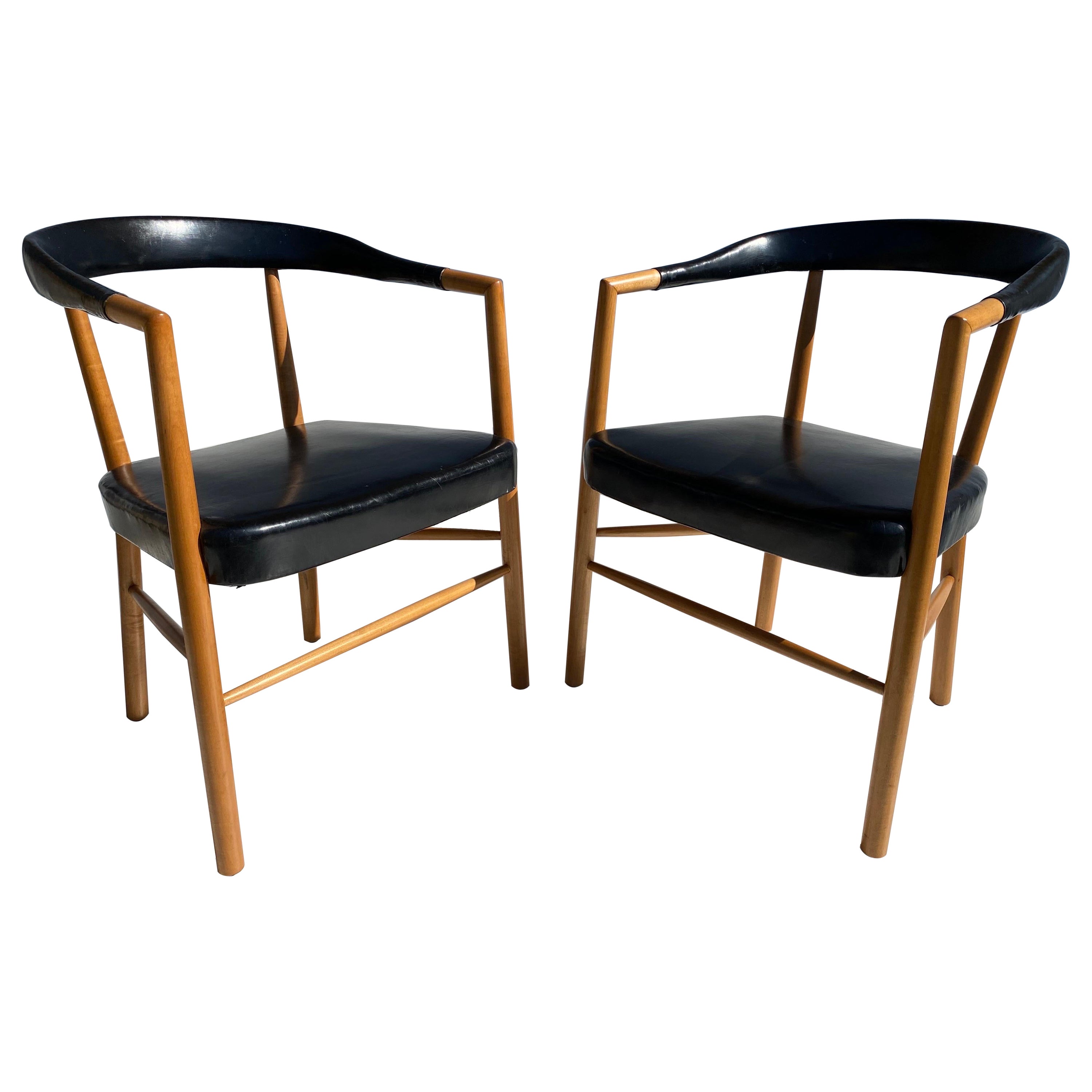 Pair of Jacob Kjaer UN Armchairs For Sale