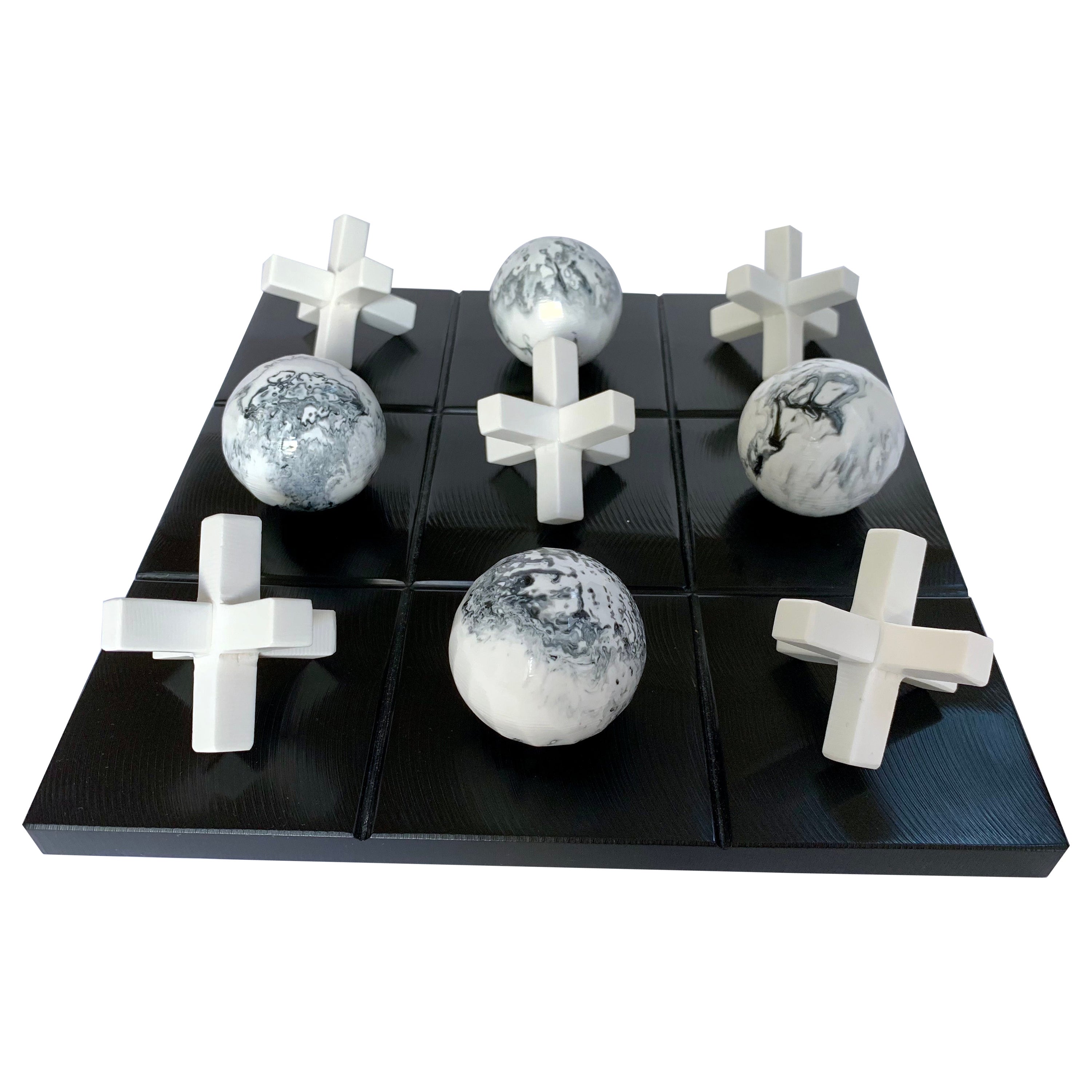 White Marbled Resin Tic Tac Toe by Paola Valle For Sale