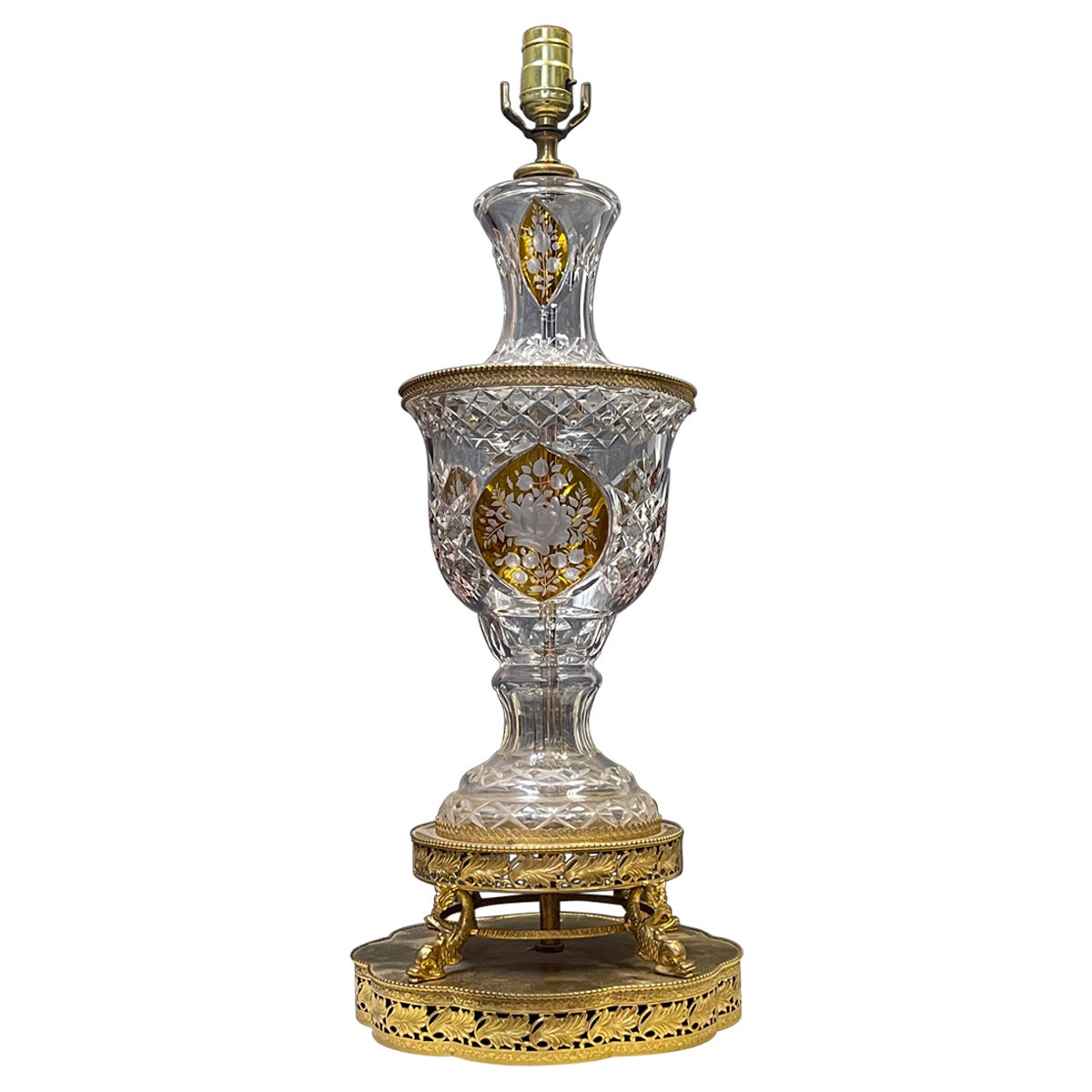 Italian Neo-Classical Style Amber Cut Glass and Brass Table Lamp For Sale