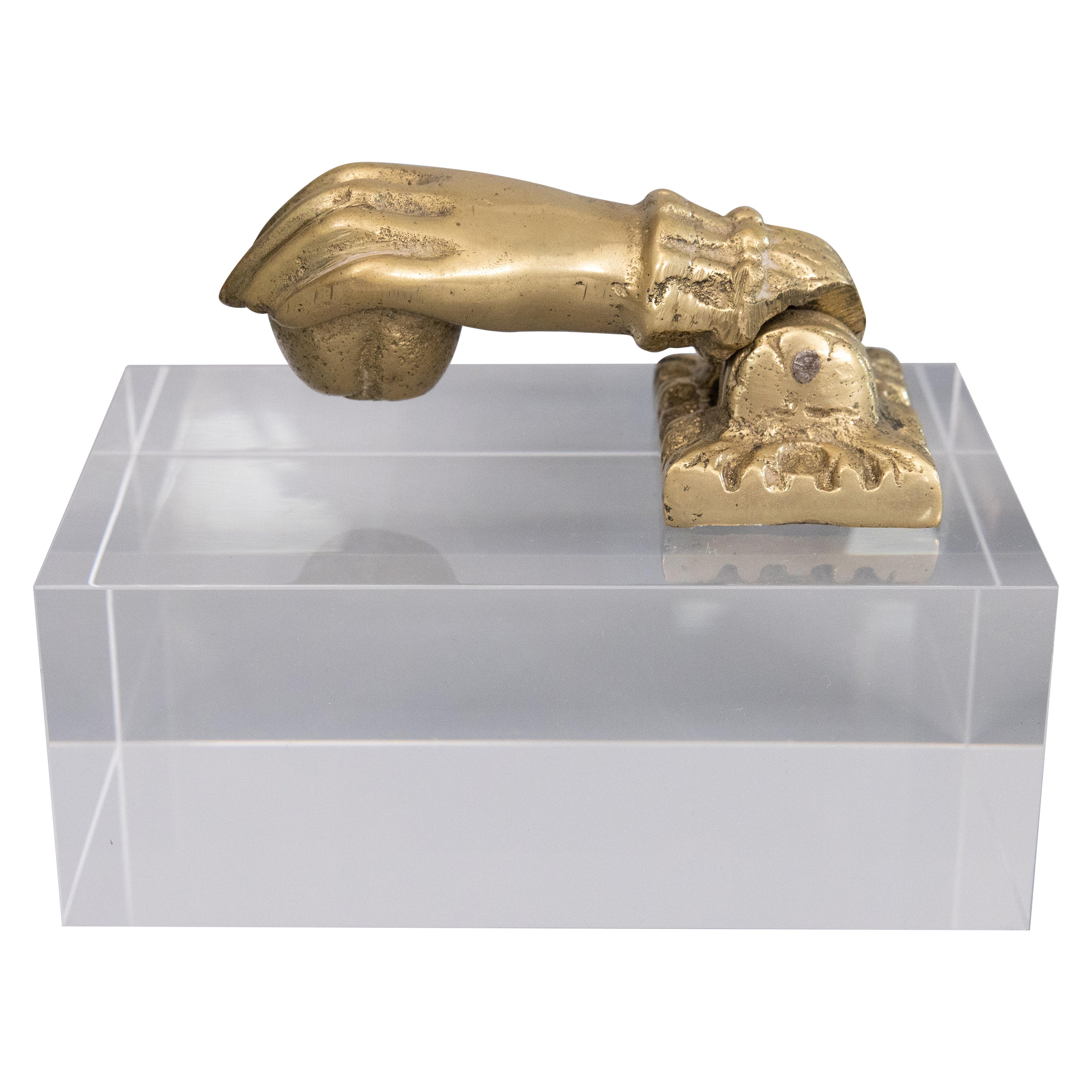 19. Jahrhundert Messing Hand Paper Weight Buchstütze auf Lucite Stand im Angebot