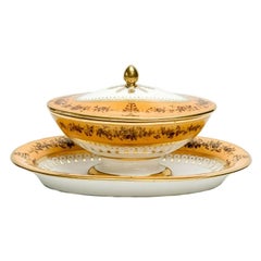 Antique Manufacture de Sevres Gilt Porcelain Lidded Sauce Bowl Nankin Yellow, 1815-1824
