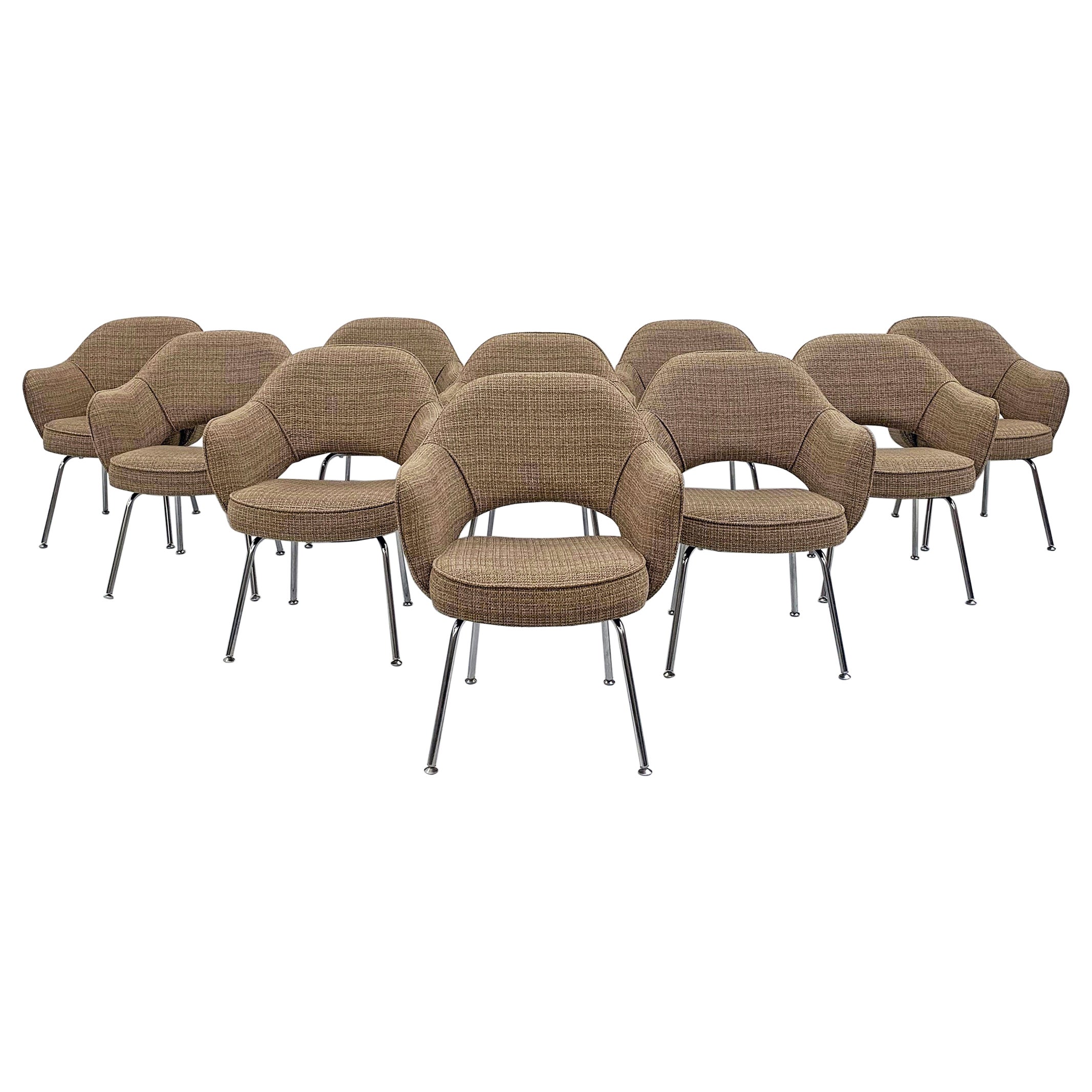 Eero Saarinen for Knoll Executive Armchairs in Custom Tan Tweed For Sale