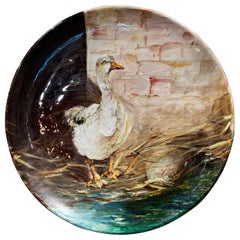 Plat mural français du 19ème siècle en céramique peinte à la main avec canard, estampillé J. Massier