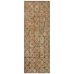 Antique American Hooked Rug 2' 4'' x 6' 6'' 