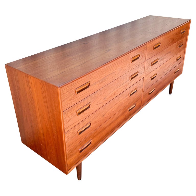 Mid Century Danish Teak 8 Drawer Dresser with Sculpted Drawer Pulls For