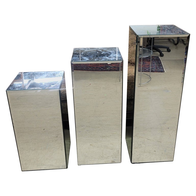 Set of 3 Graduated Modernist Beveled Glass Mirrored Pedestals For Sale