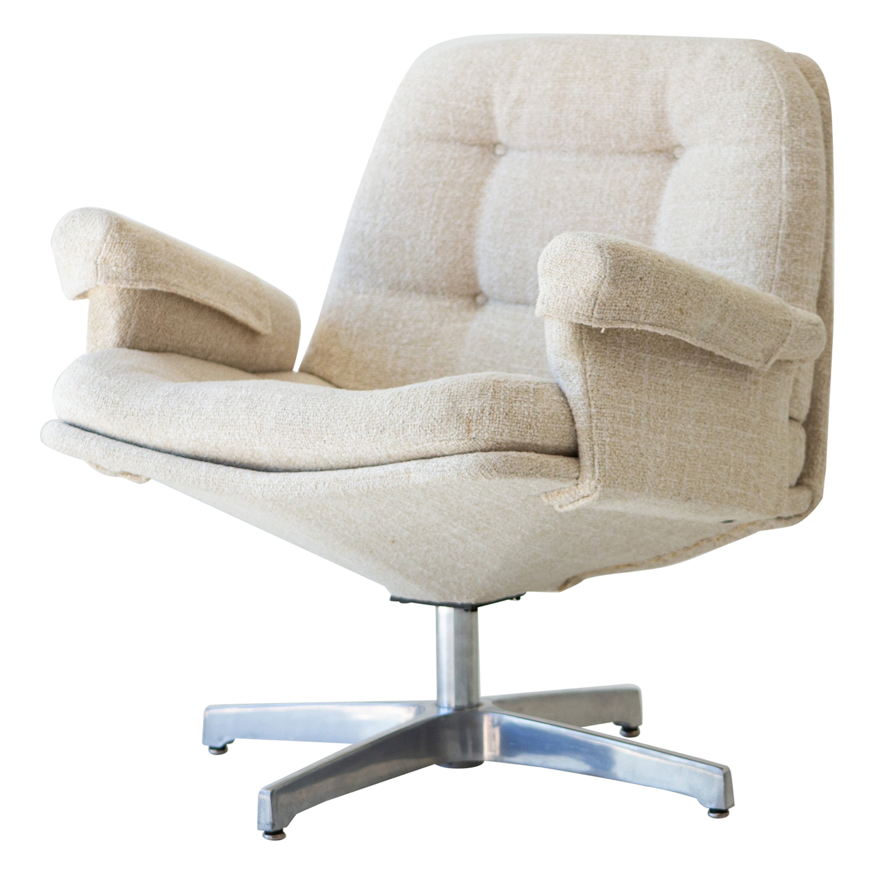 Mid-Century Modern Swivel Lounge Chair by Founders