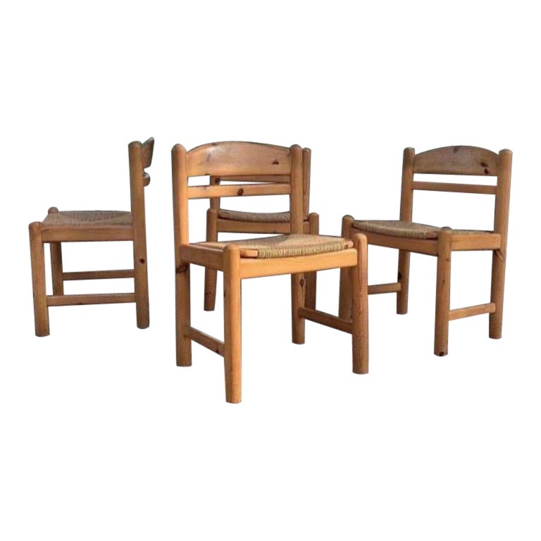 Four Dining Chairs in Pine Wood and Seagrass For Sale