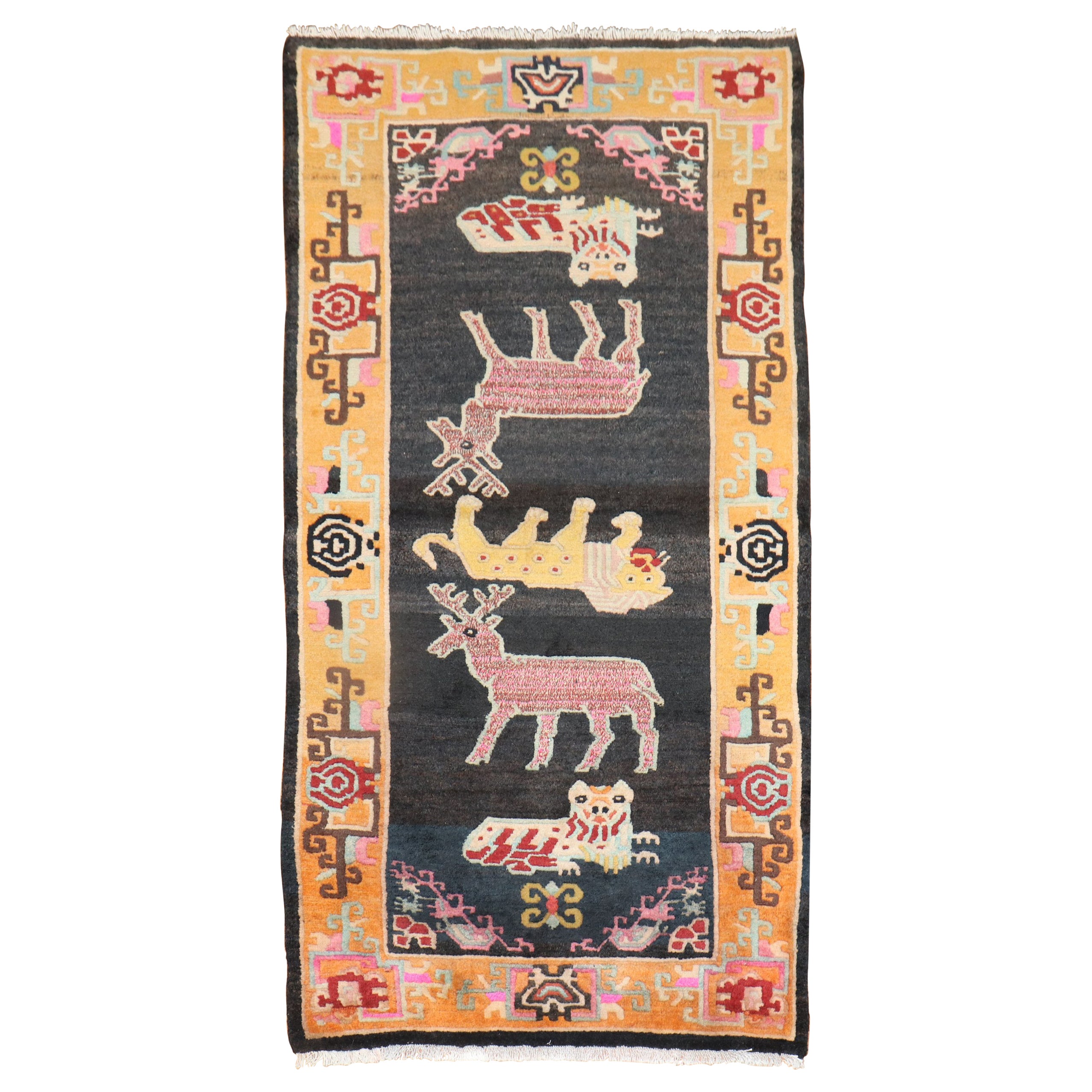 Tierischer Vintage-Tibet-Teppich im Angebot