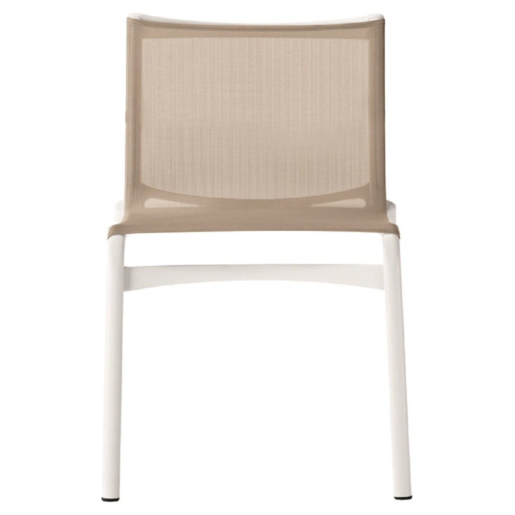 Alias Frame 52 Stuhl in Sandgeflecht mit weiß lackiertem Aluminiumrahmen