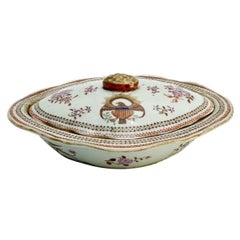 Bol de service couvert en porcelaine d'exportation chinoise, aigles américains, vers 1820