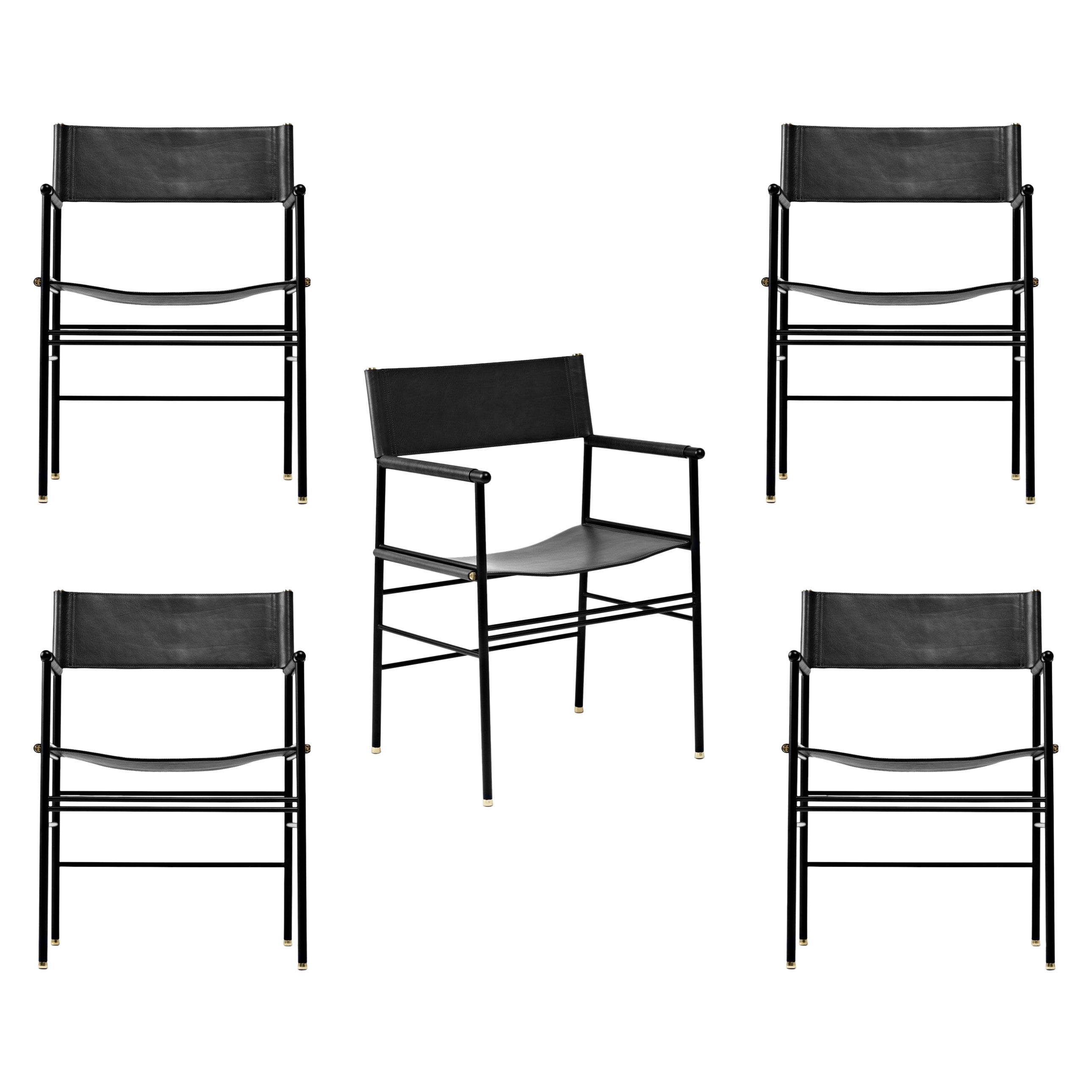 5er-Set zeitgenössischer Kunsthandwerklicher Stuhl aus schwarzem Leder und schwarzem Gummimetall