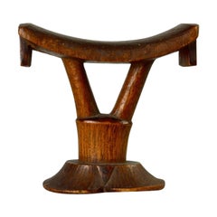 Classic Shona Headrest in Wood, Early 20th C.