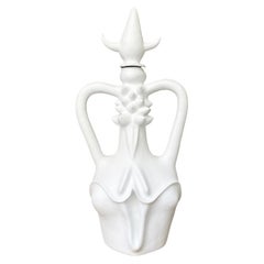 Amphora Sculpture with Vulva by Alejandro Lucadamo