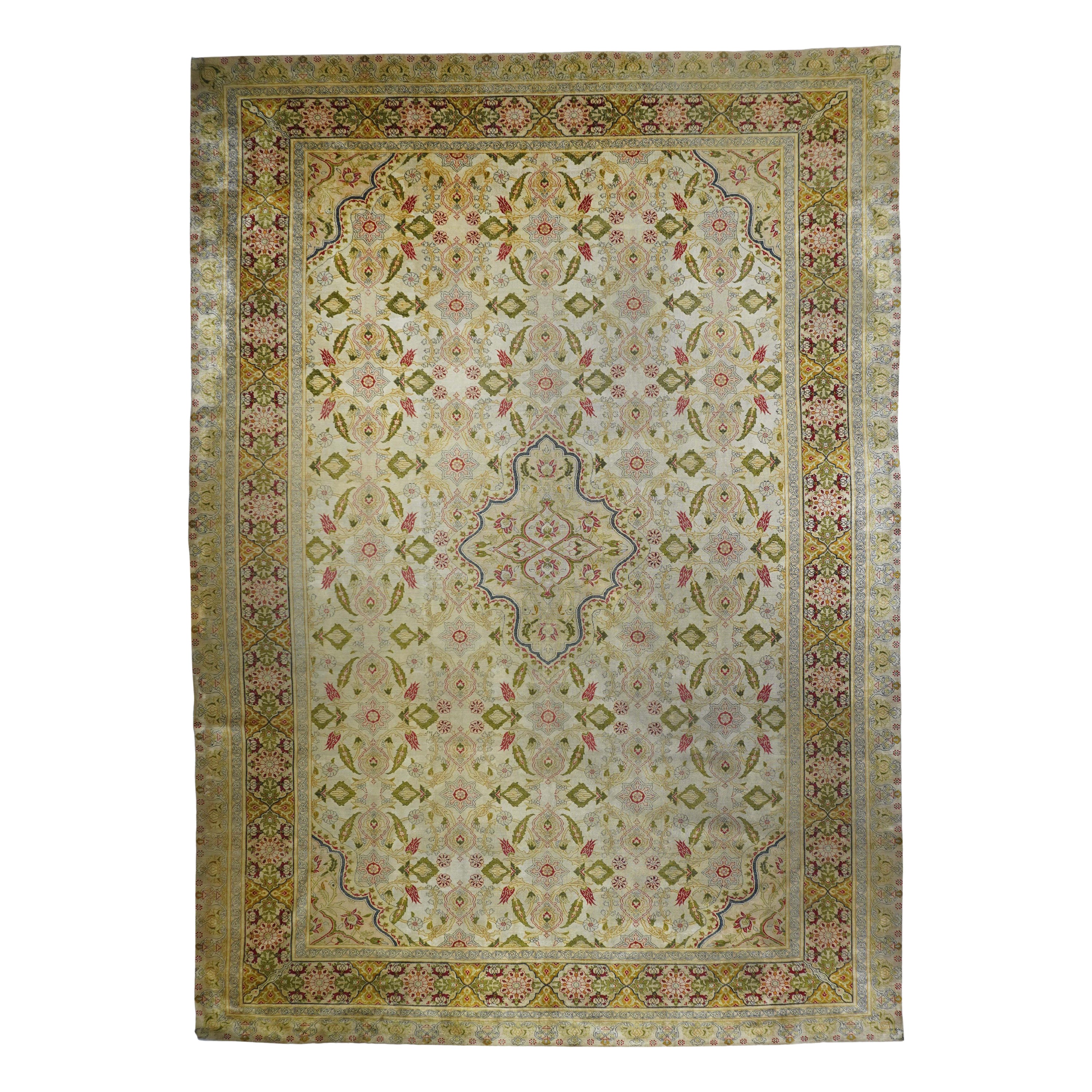 Türkischer Sivas-Teppich aus Seide, 18. Jahrhundert  im Angebot