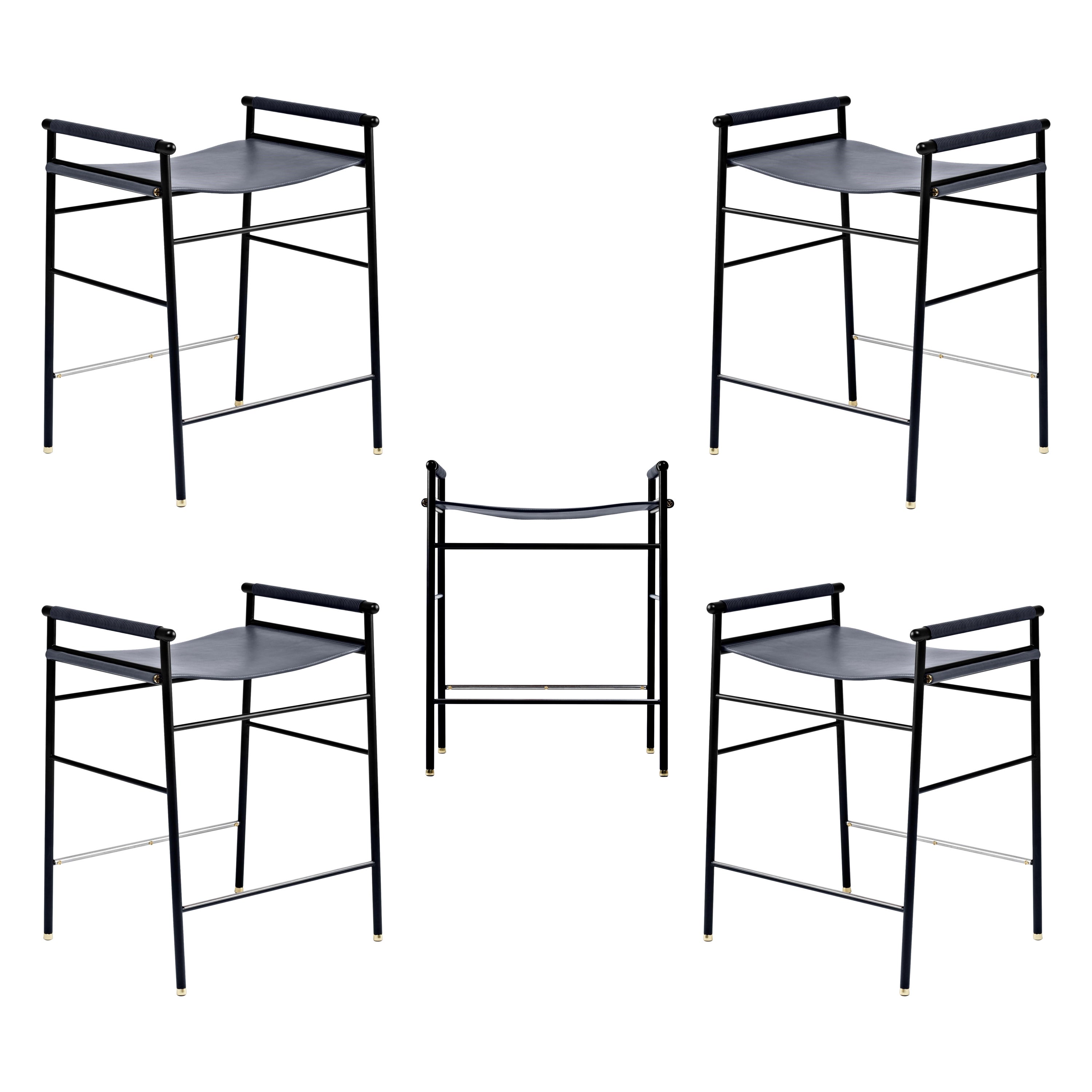 Ensemble de 5 tabourets de bar contemporains en cuir bleu marine et métal caoutchouc noir