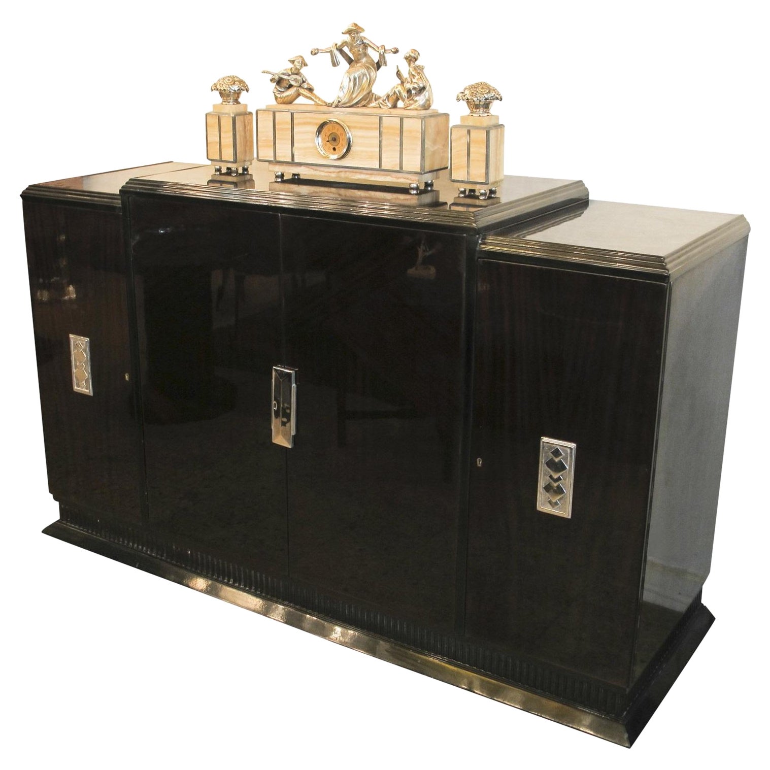 Buffet Art Deco 1920, Materials: Chrome and Wood, France For Sale