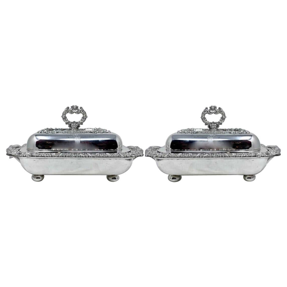 Pair Antique English Georgian Sheffield Silver Entree Dishes, Circa 1830 For Sale