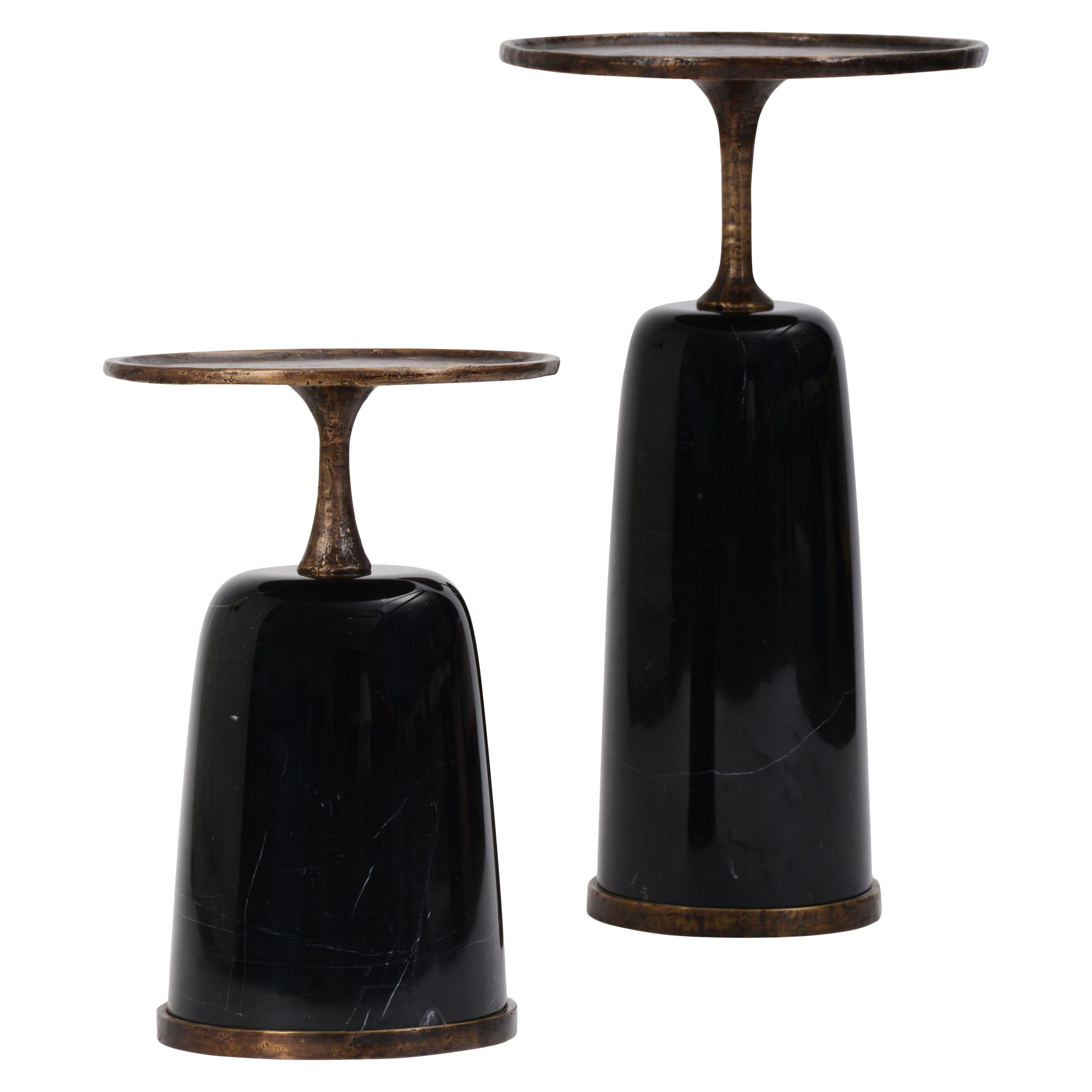 Grande table d'appoint Altai en bronze moulé et marbre noir Marquina d'Elan Atelier