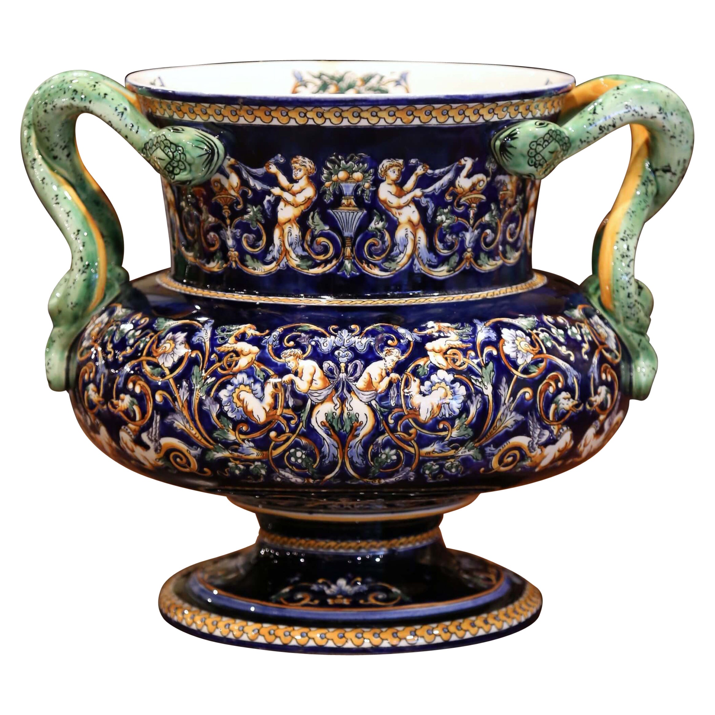 Cache-pot français du 19ème siècle peint avec poignées en forme de serpent de Gien