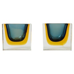Flavio Poli Pareja de cuencos pequeños facetados de cristal de Murano para Seguso 1960