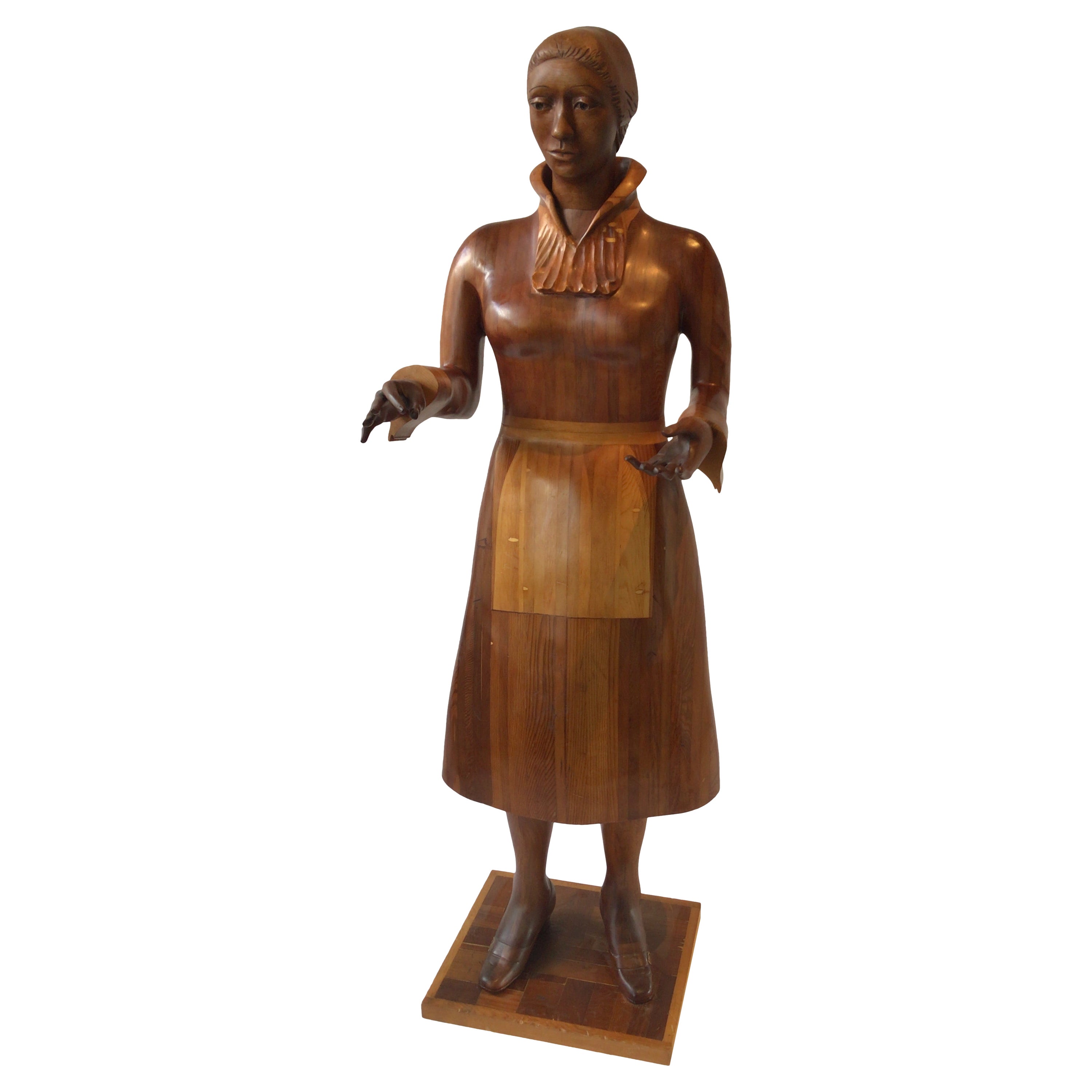 Escultura de madera de tamaño natural de ama de casa de los años 50