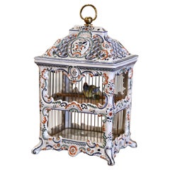 Cage à oiseaux décorative française du milieu du siècle, peinte à la main, en porcelaine de Normandie