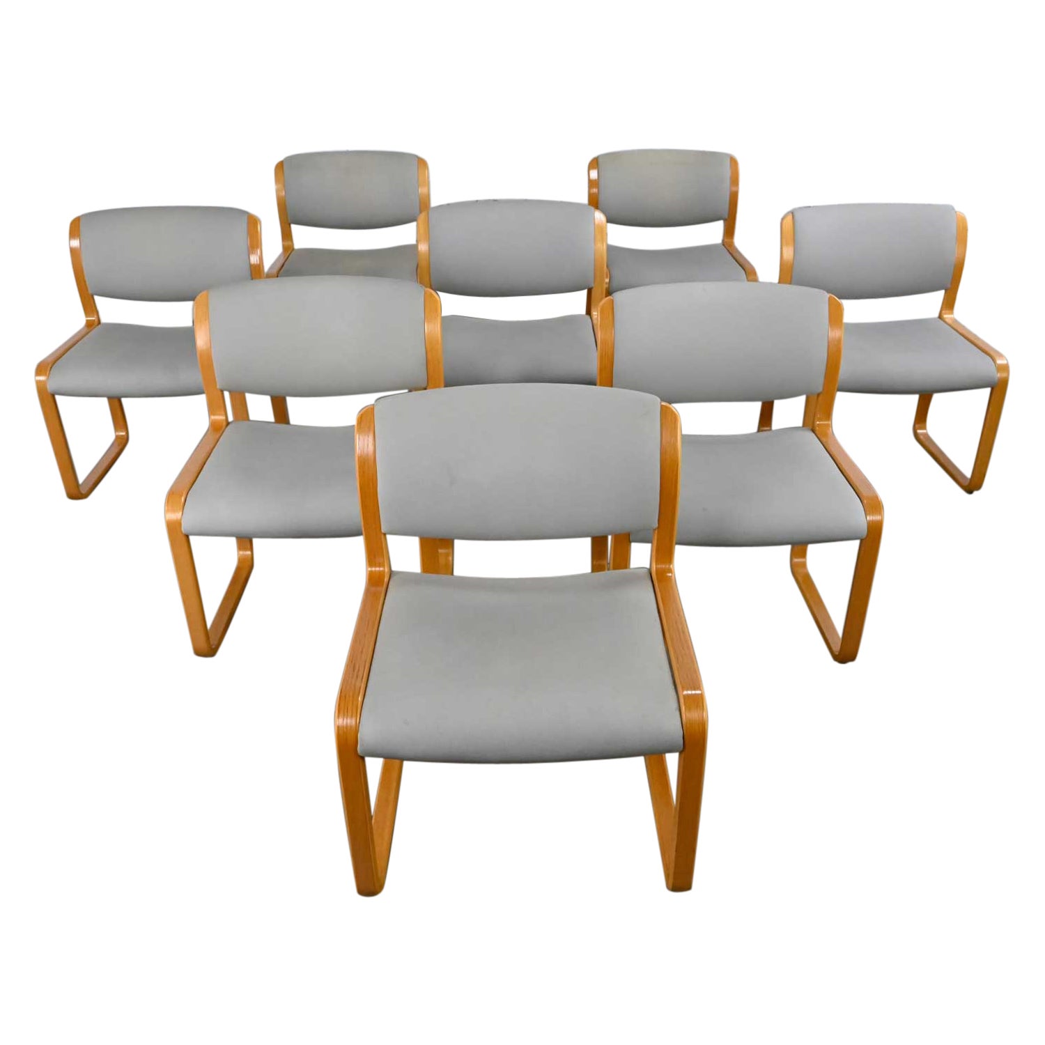 8 chaises de salle à manger modernes et classiques Steelcase Warren Snodgrass en bois de chêne léger cintré 