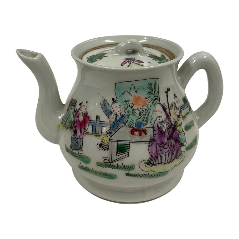 20th Century Antique Chinese Porcelain Tea Pot For Sale at 1stDibs