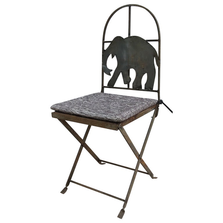 Chaise de jardin pliante en métal avec éléphant En vente sur 1stDibs | chaise  installer sur un elephant en asie