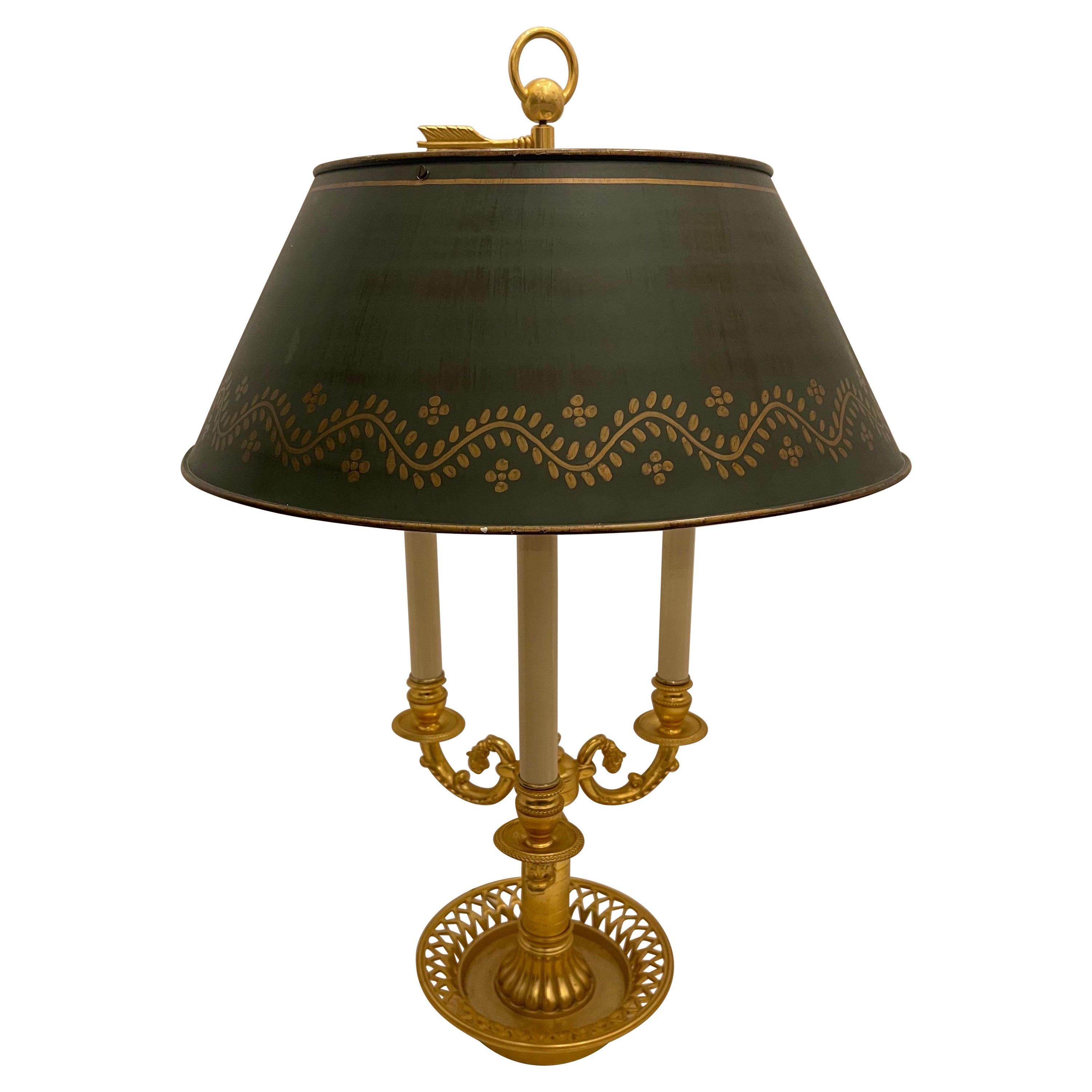 Drei Kandelaber Bouillotte-Lampe, französisches Empire, neoklassizistische Bronze, Tole-Schirm
