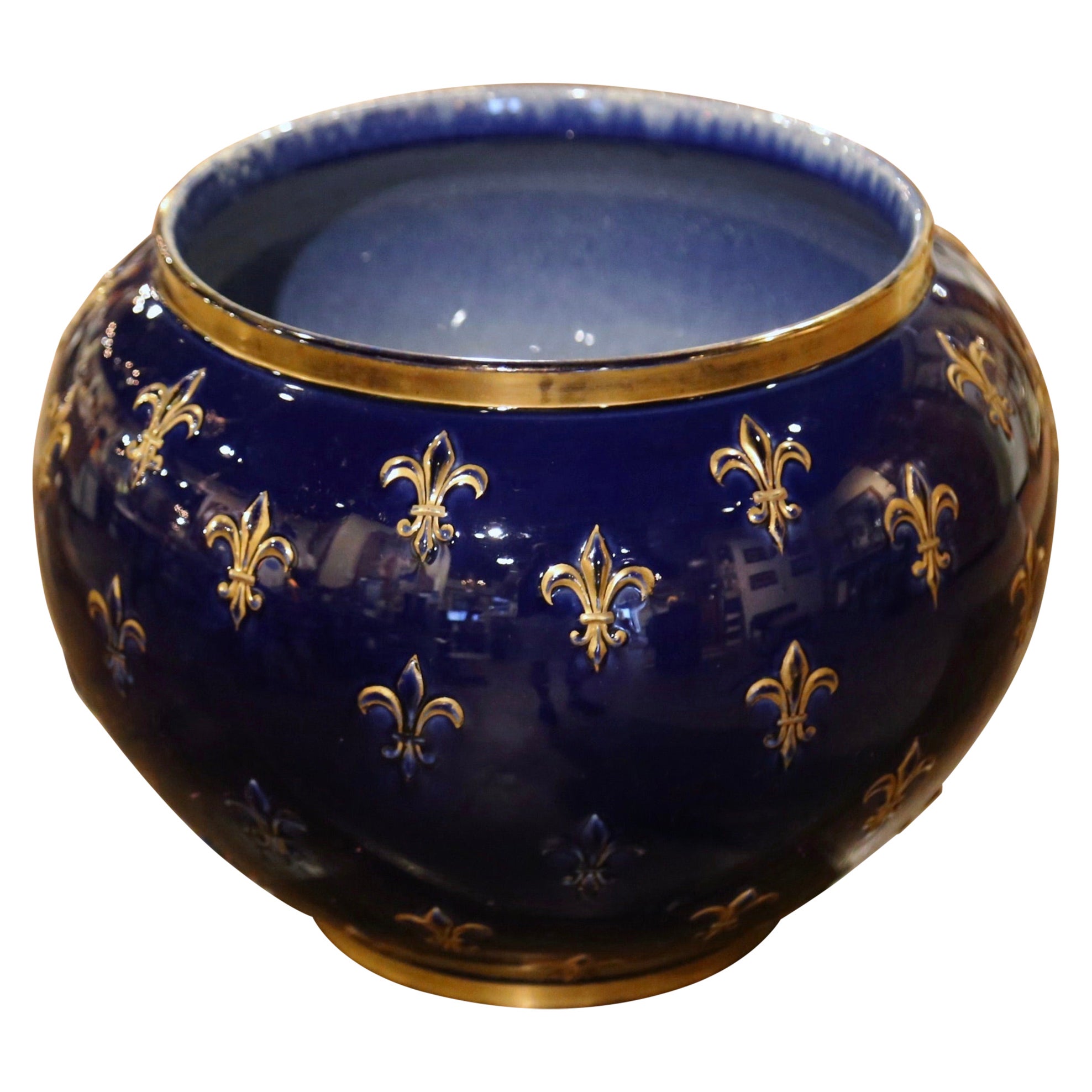 Mid-Century French Painted Porcelain Cache Pot with Fleur-de-Lys from Luneville