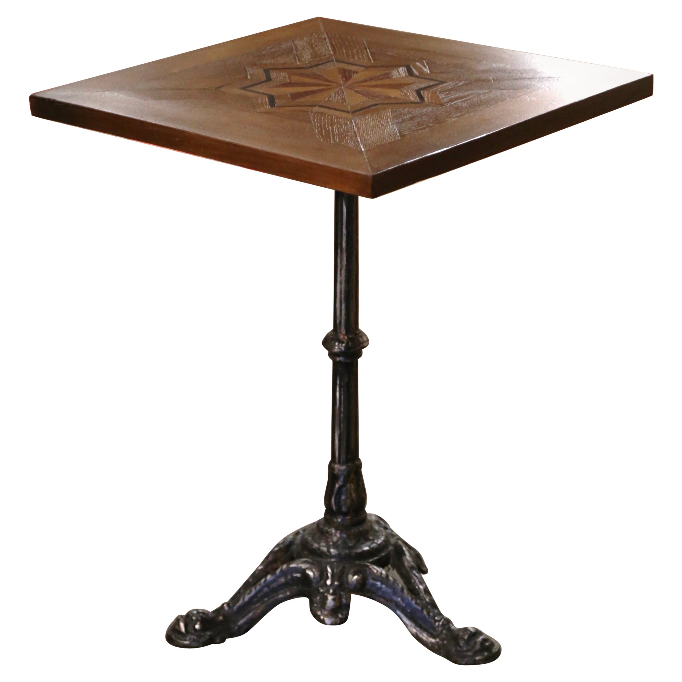 Table de bistrot Napoléon III du 19ème siècle en fer poli avec plateau en parquet de chêne  en vente