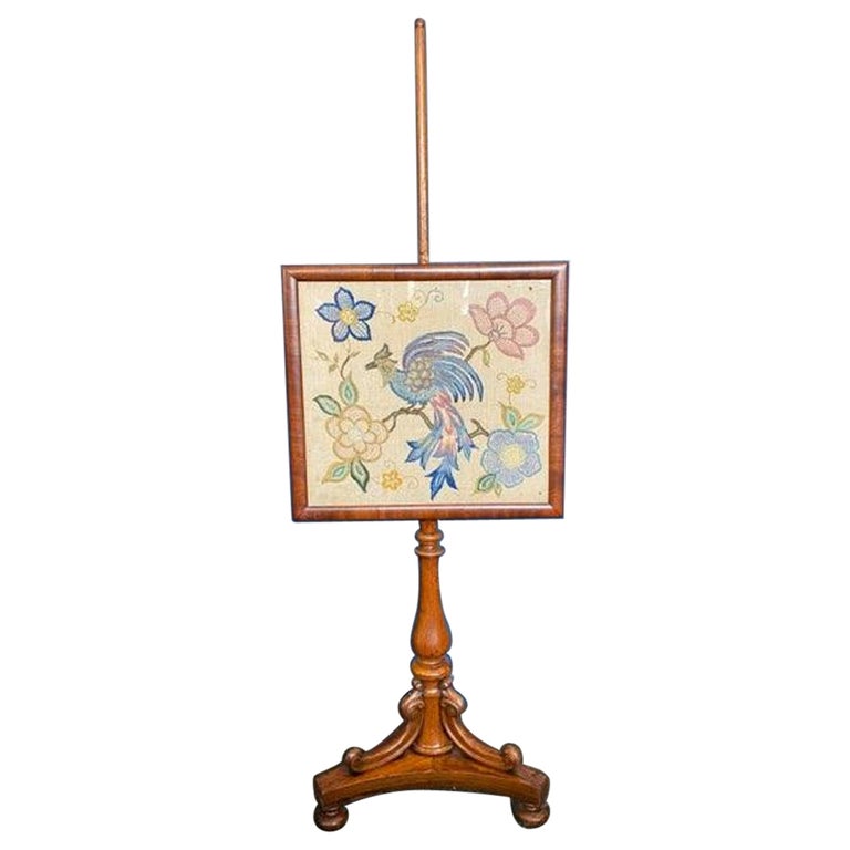 Mid 19th Century English Embroidered Tapestry and Wood Fireplace Screen For Sale at 1stDibs