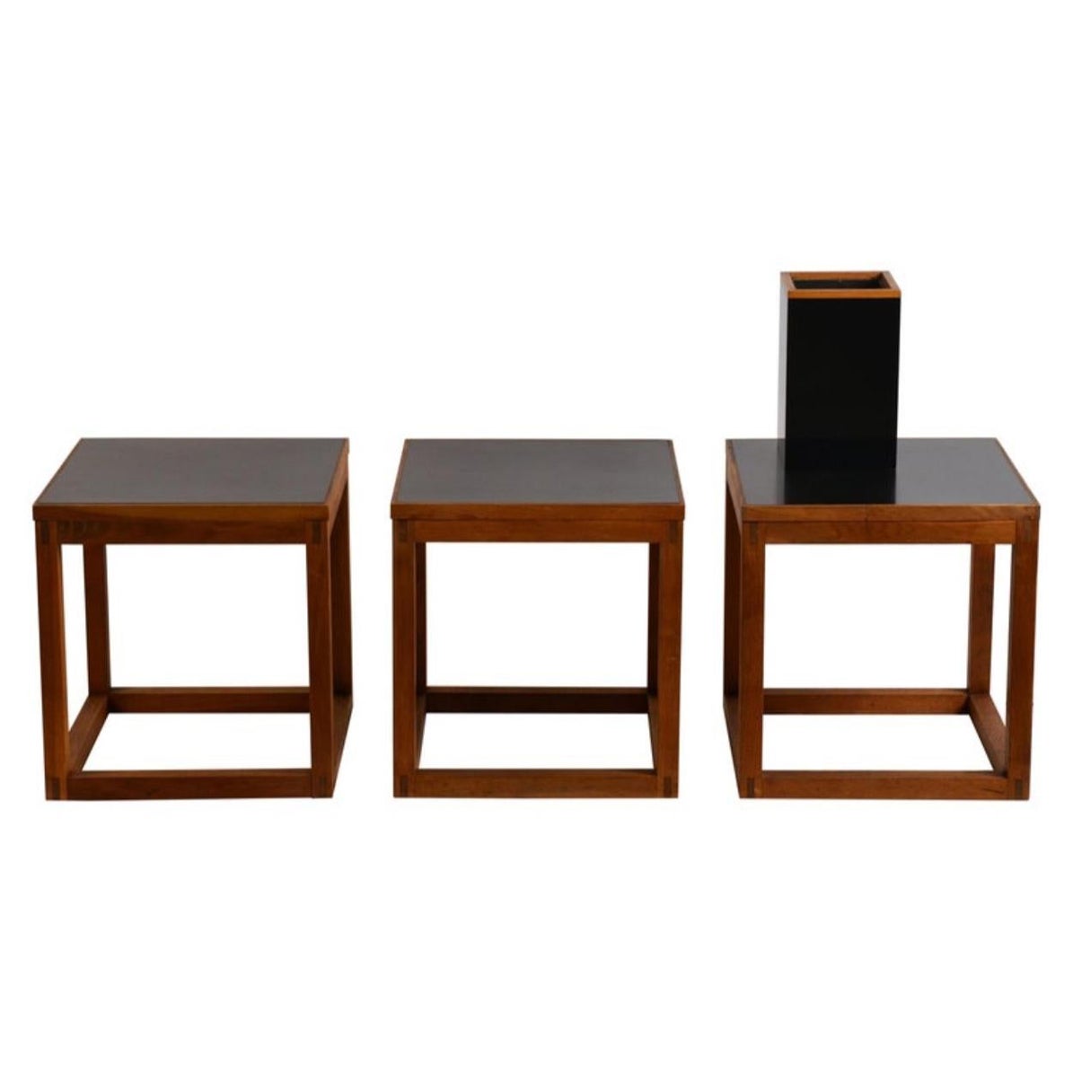 Set of 3 Minimal Teak and Laminate Cube Tables with Matching Lamp For Sale