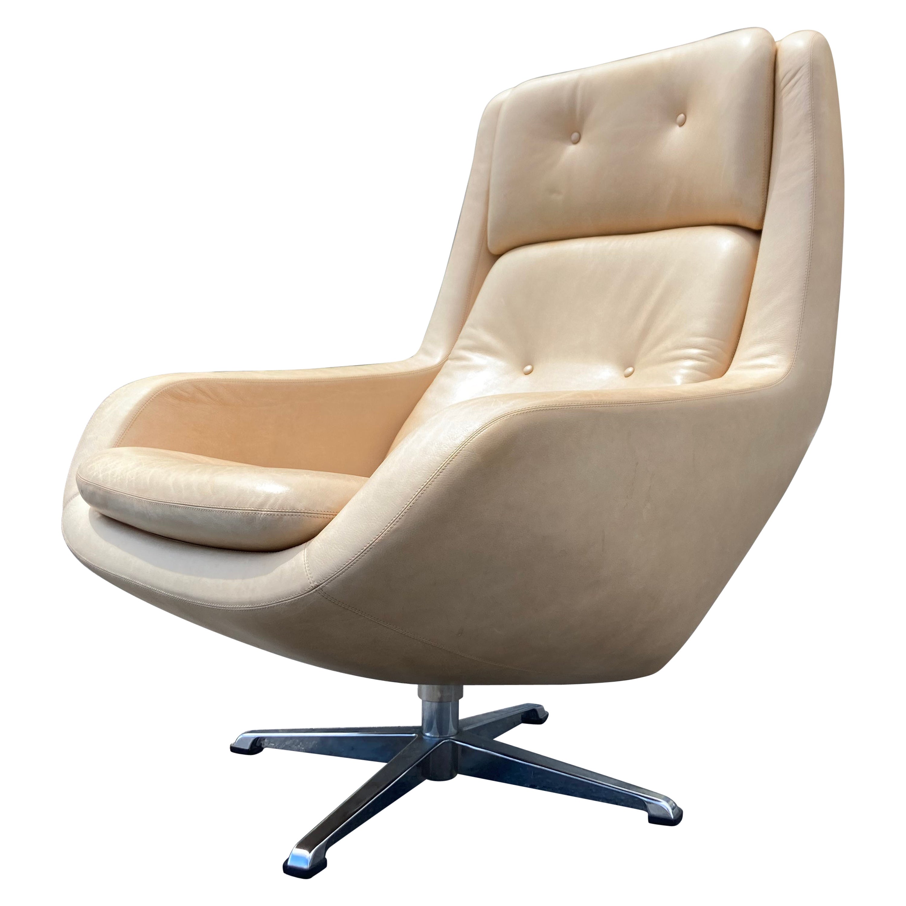 Fauteuil de salon pivotant en cuir, style moderne du milieu du siècle dernier en vente