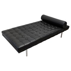 Ludwig Mies van der Rohe, Knoll International, Barcelona Daybed aus schwarzem Leder