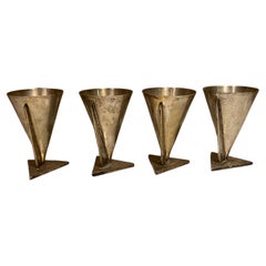 Quatre gobelets en argent français de style La Maison Desny Paris, années 1920