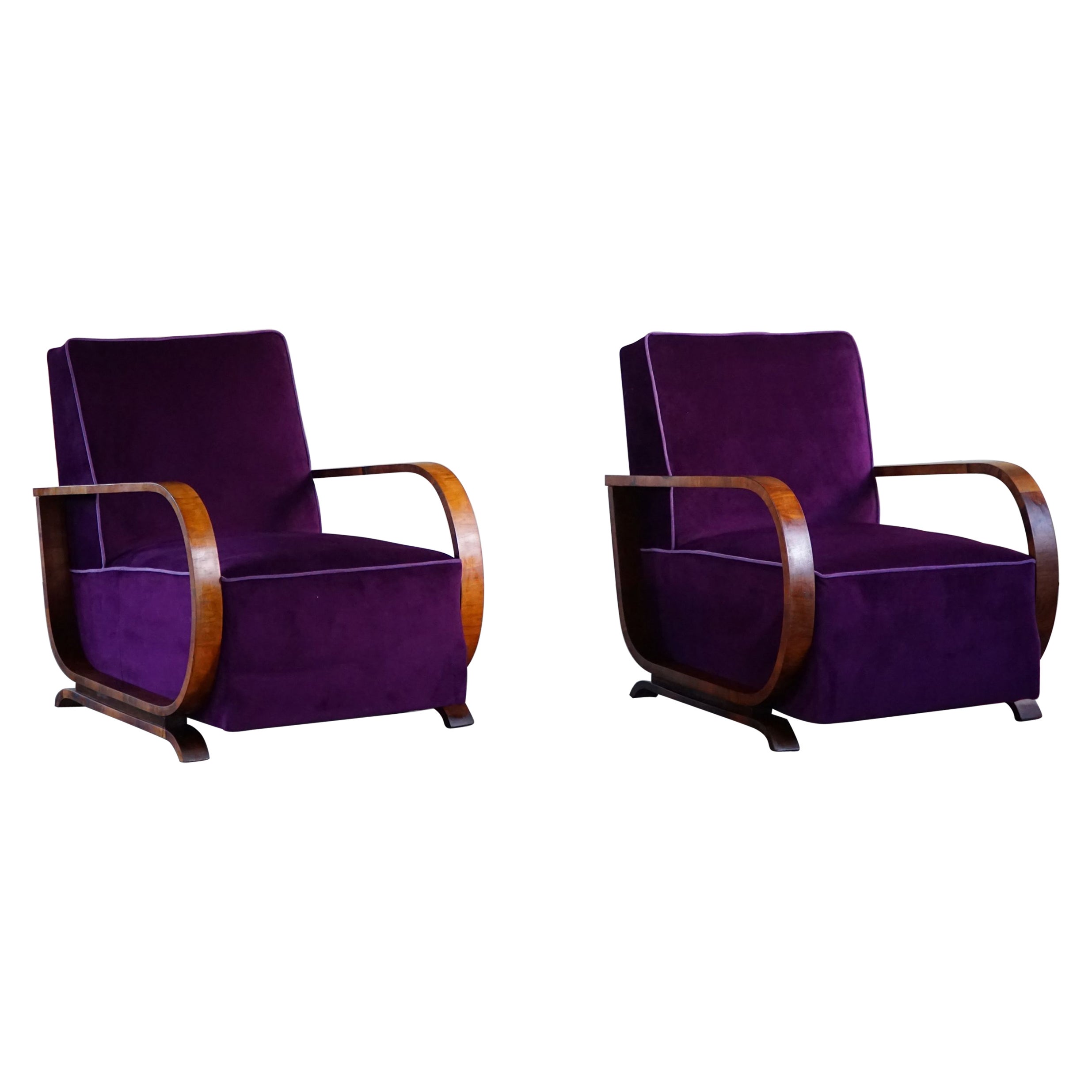 Pair of Danish Curved Art Deco Lounge Chairs, Armrest in Walnut, Made