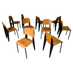 Ensemble de dix chaises ""Standard"" Jean Prouvé Chaises, années 1950