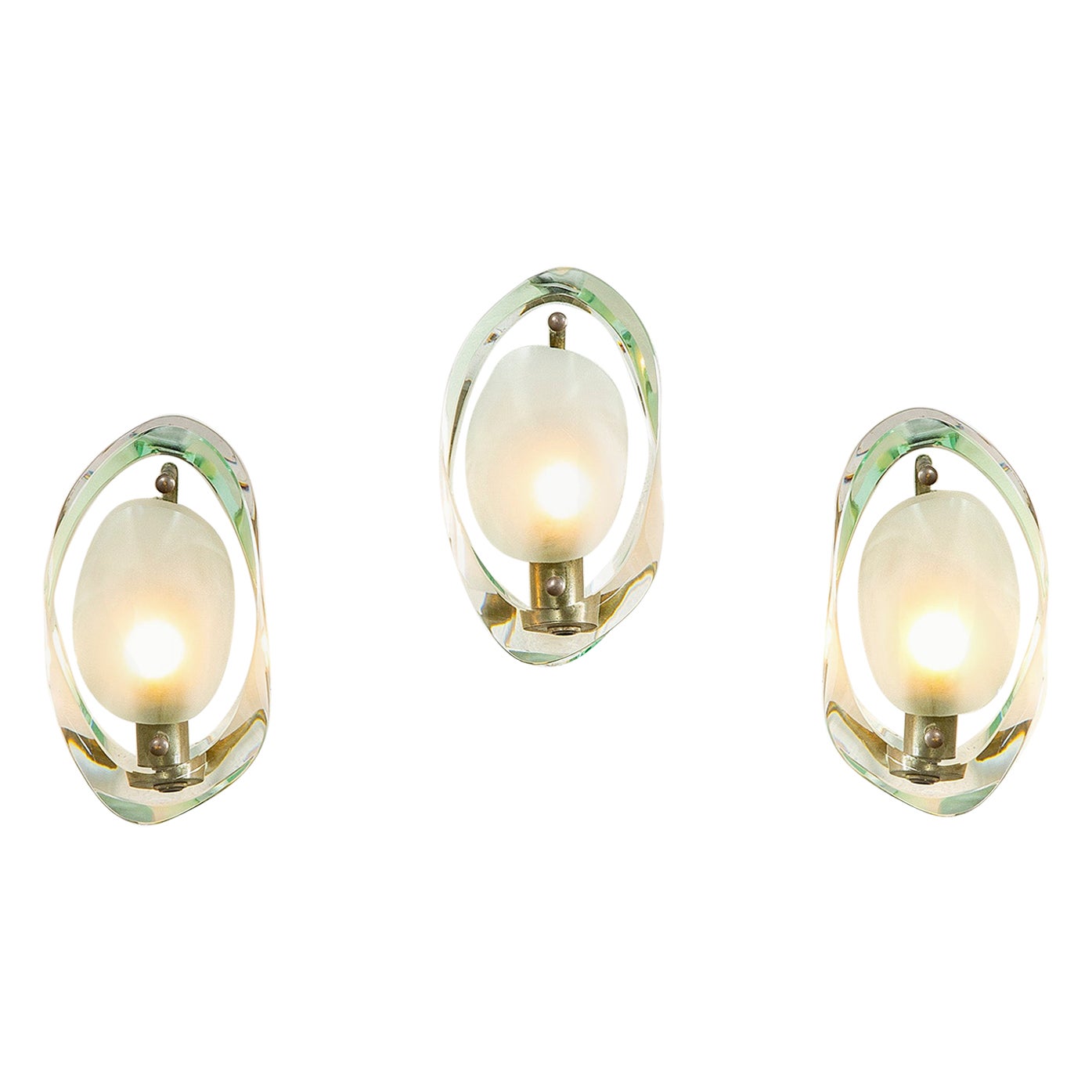 20th Century Max Ingrand Fontana Arte Set of 3 Wall Lamps Mod 2093 Glass Brass