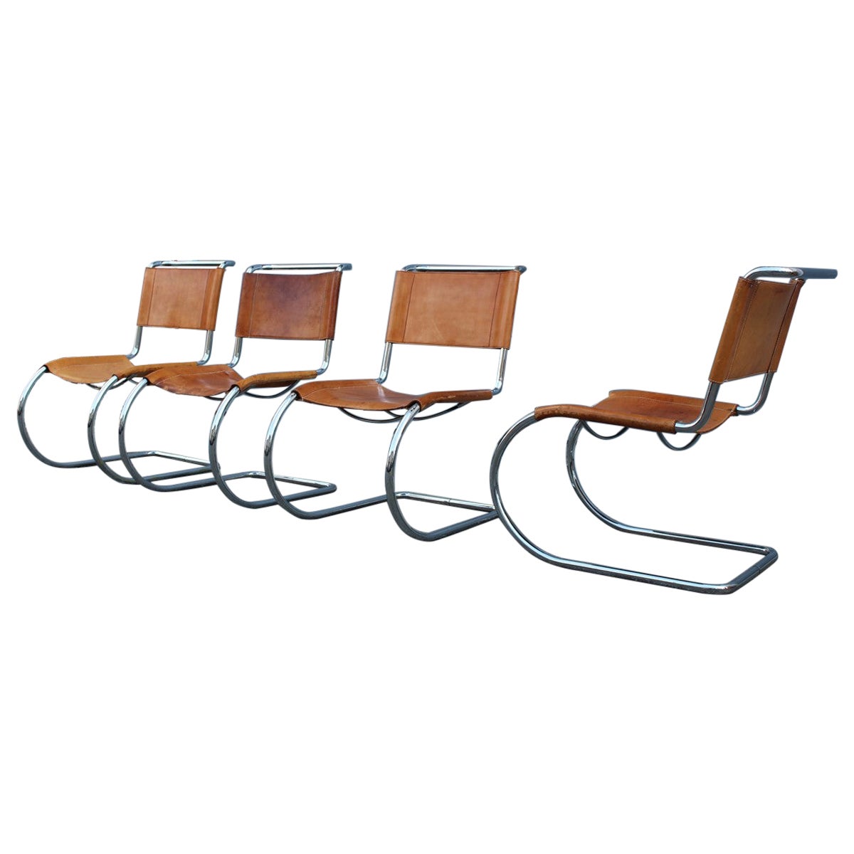 Chairs Curved Steel Leather Italian Design, 1970s Ludwig MIES VAN DER ROH Knoll  For Sale