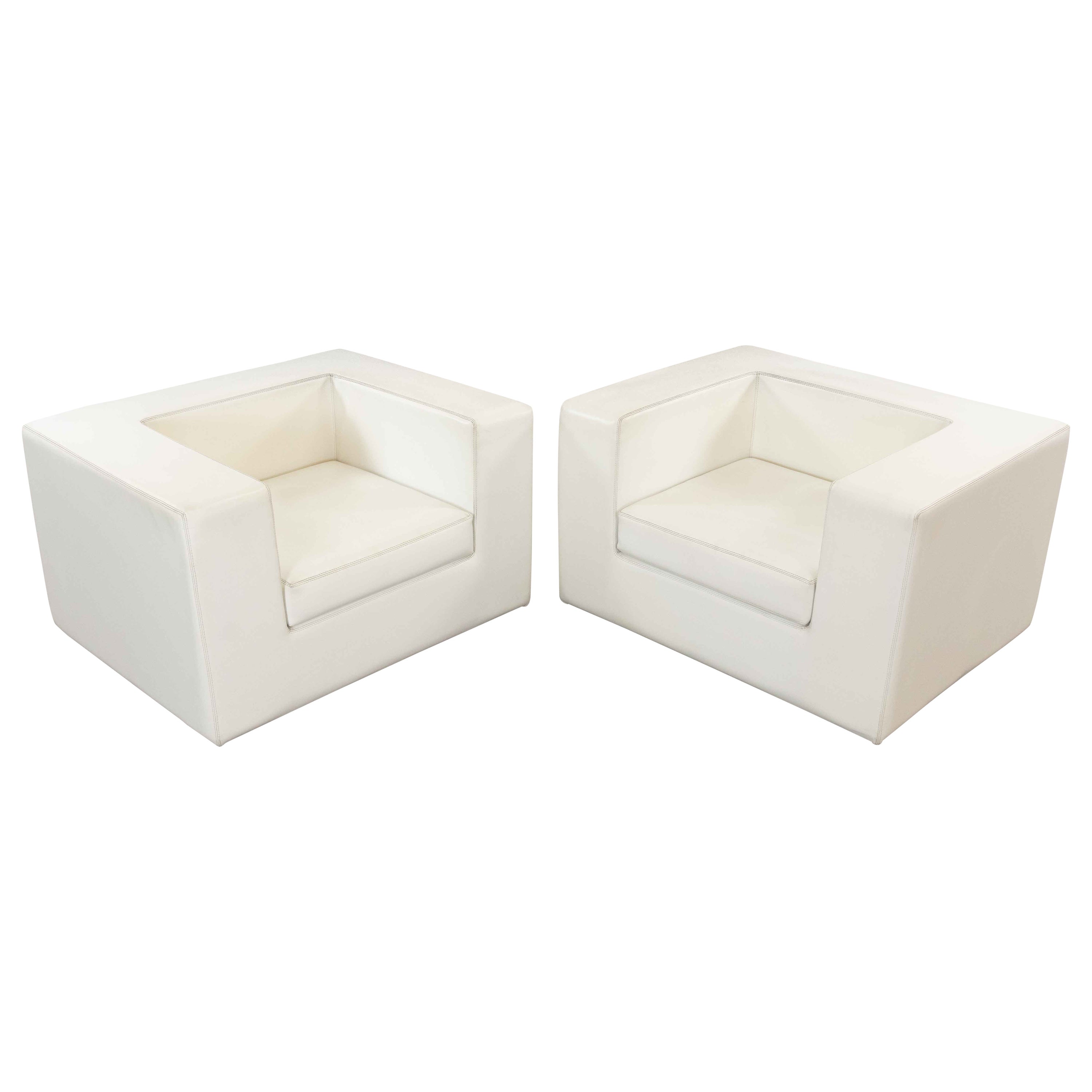 Pair of Vintage Throw Away Armchairs by Willie Landels for Zanotta, White Vinyl