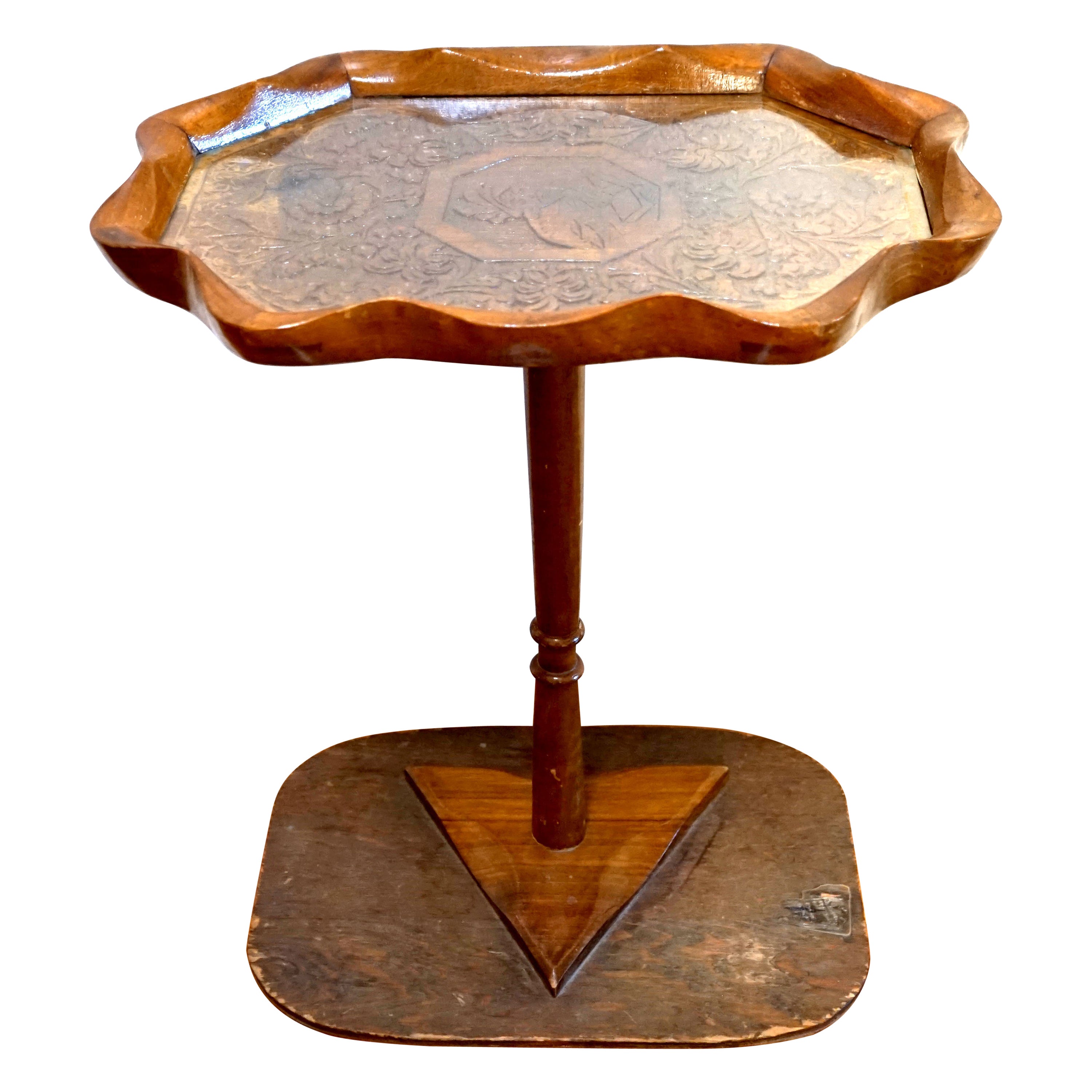 19th Century Collectible Maple or Walnut Hand-Carved Table with Scalloped Rim For Sale