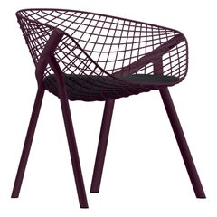 Alias 040 Chaise Kobi avec petit coussin, cadre en aluminium laqué noir et aubergine