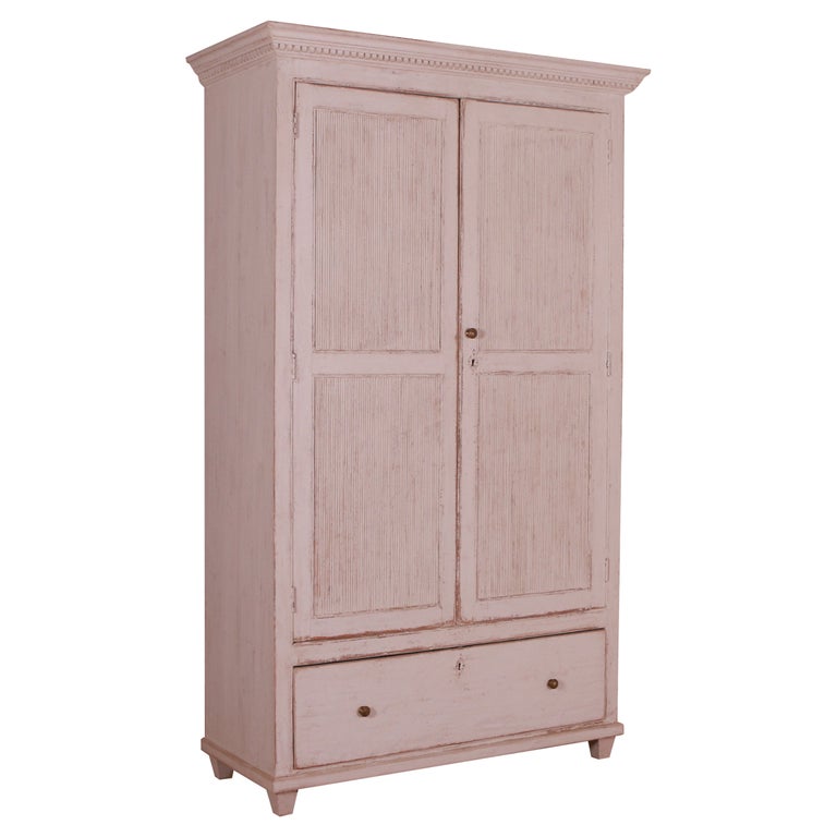 Danish Painted Pine Linen Cupboard For Sale at 1stDibs