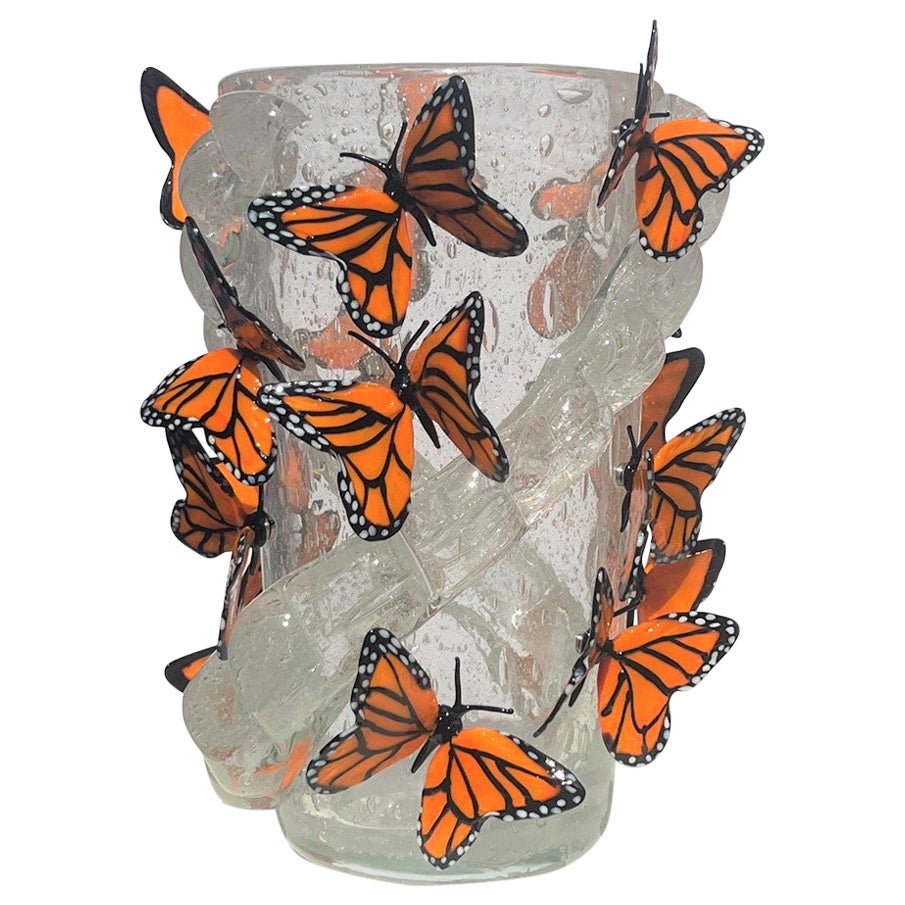 Costantini Diego Modern Crystal Pulegoso Made Murano Glass Vase avec papillons en vente
