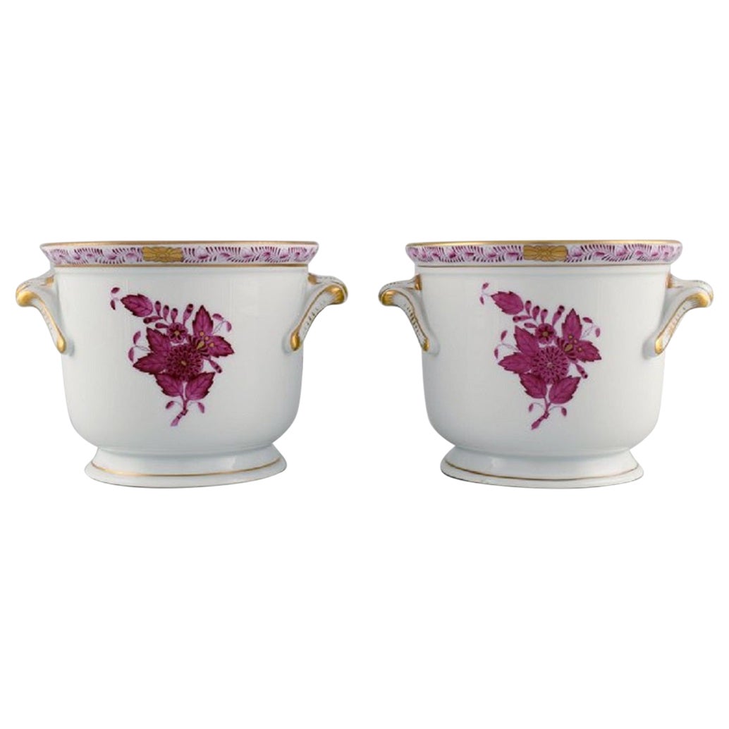 Herend Chinese Bouquet Raspberry, Two Vases in Hand-Painted Porcelain