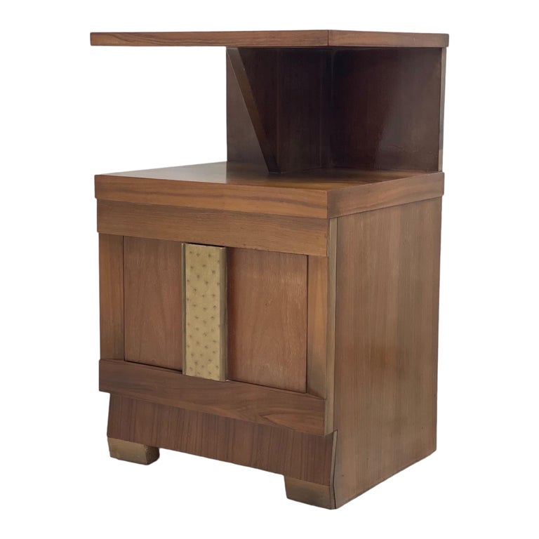 Vintage Art Deco End Table or Accent Table With One Drawer For Sale at